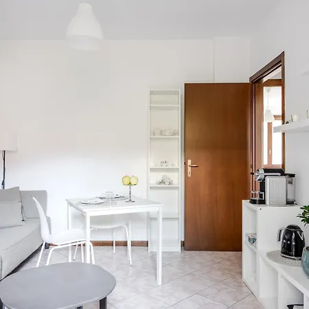 Bed & Breakfast Boutique House In Corte Storica Seregno