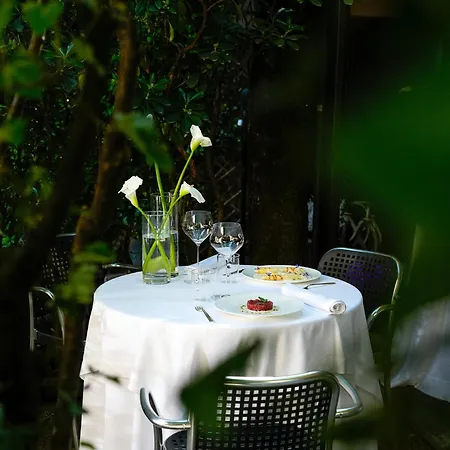 Boutique House In Corte Storica